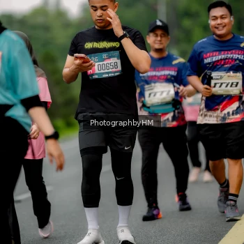 Runner Photo 3800899