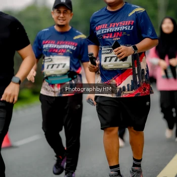 Runner Photo 3800936