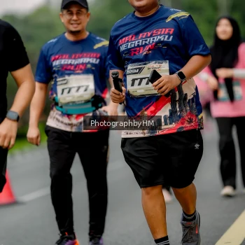 Runner Photo 3800949