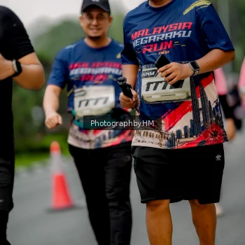 Runner Photo 3800976