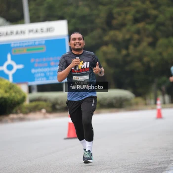 Runner Photo 3800986