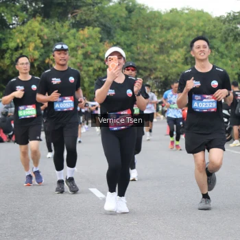 Runner Photo 3801106