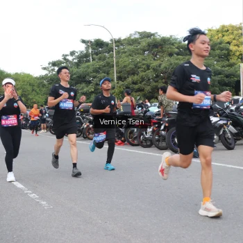 Runner Photo 3801167