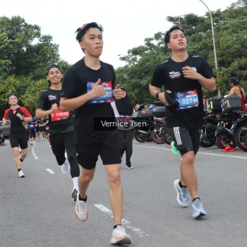 Runner Photo 3801287