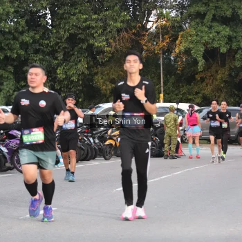 Runner Photo 3801422