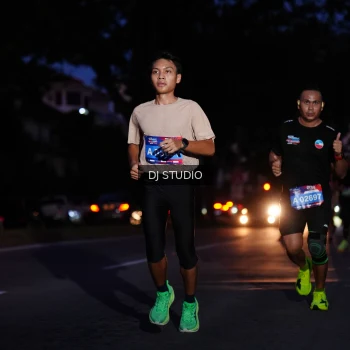 Runner Photo 3801565