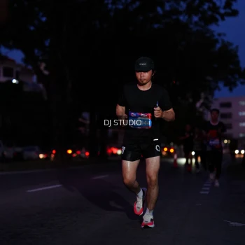 Runner Photo 3801651
