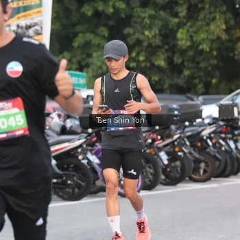 Runner Photo 3801674