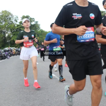 Runner Photo 3801733