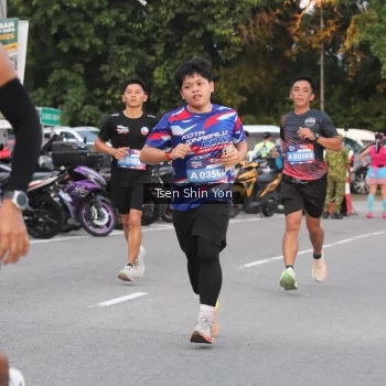 Runner Photo 3801773