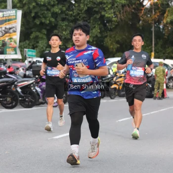 Runner Photo 3801780