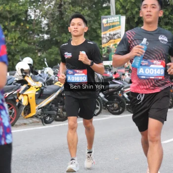 Runner Photo 3801854