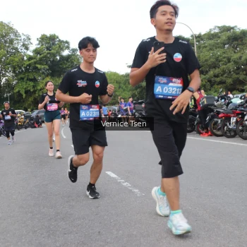 Runner Photo 3801911