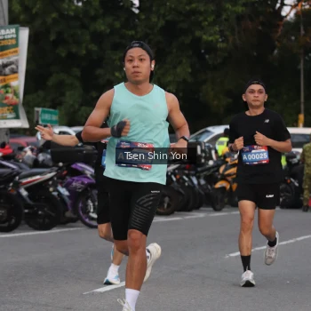 Runner Photo 3801971