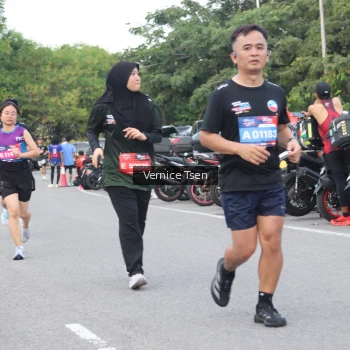 Runner Photo 3802084