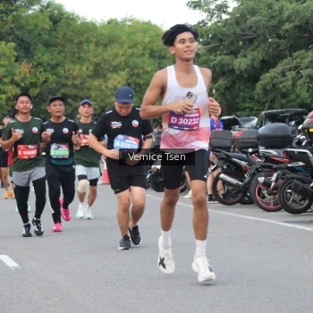 Runner Photo 3802086