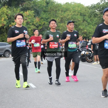 Runner Photo 3802156