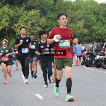 Runner Photo 3802186