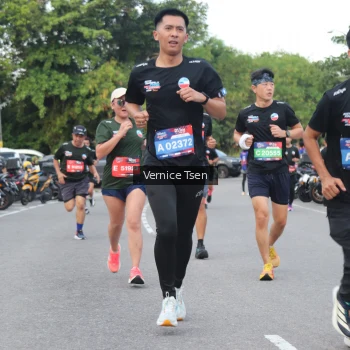 Runner Photo 3802204