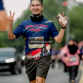 Runner Photo 3802210