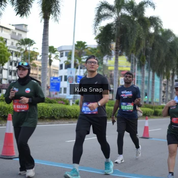 Runner Photo 3802212