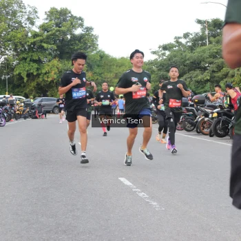 Runner Photo 3802279