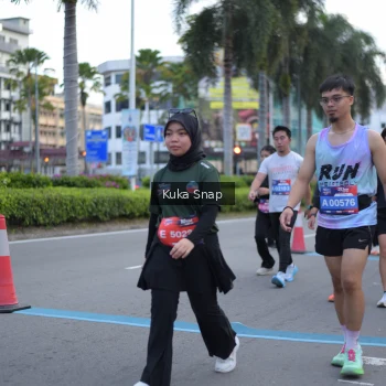 Runner Photo 3802390