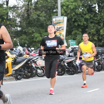 Runner Photo 3802394