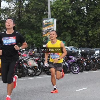 Runner Photo 3802402