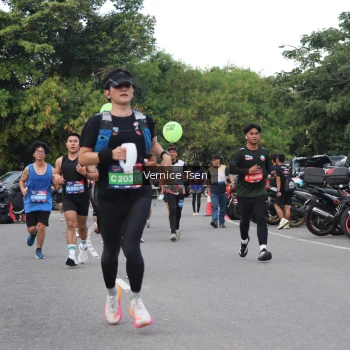 Runner Photo 3802421