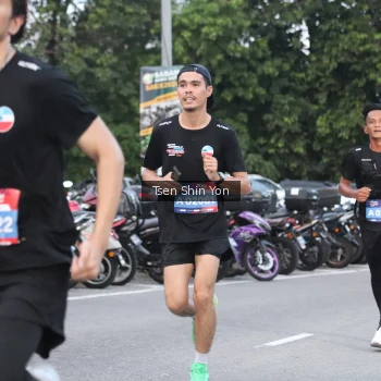 Runner Photo 3802422