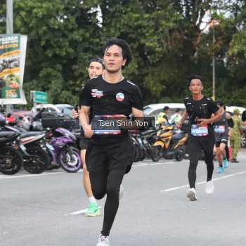 Runner Photo 3802429