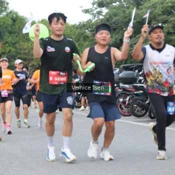 Runner Photo 3802460