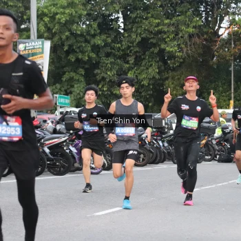 Runner Photo 3802546