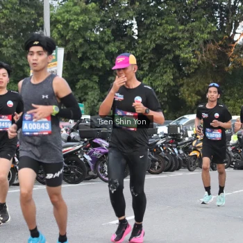 Runner Photo 3802556