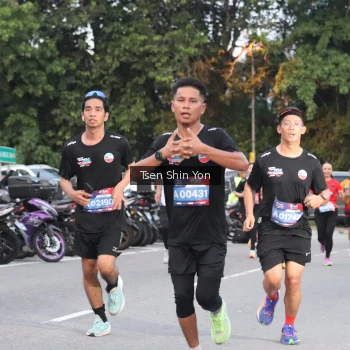 Runner Photo 3802567