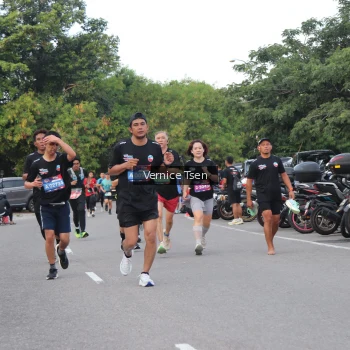 Runner Photo 3802604