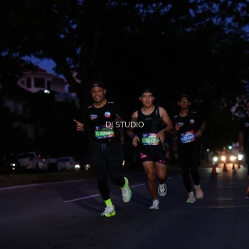 Runner Photo 3802610