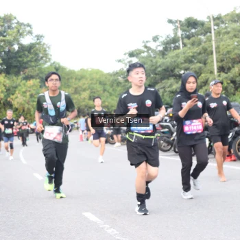 Runner Photo 3802669