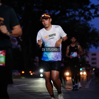 Runner Photo 3802672