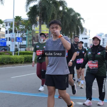 Runner Photo 3802691
