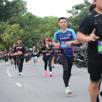 Runner Photo 3802748