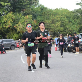 Runner Photo 3802749