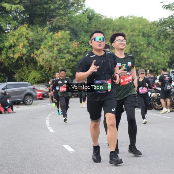 Runner Photo 3802752