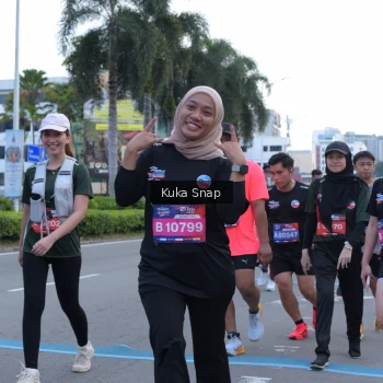 Runner Photo 3802780