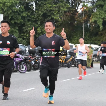 Runner Photo 3802782