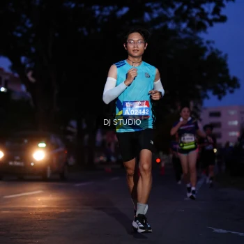 Runner Photo 3802786