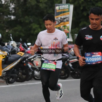 Runner Photo 3802801