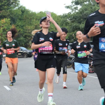 Runner Photo 3802802