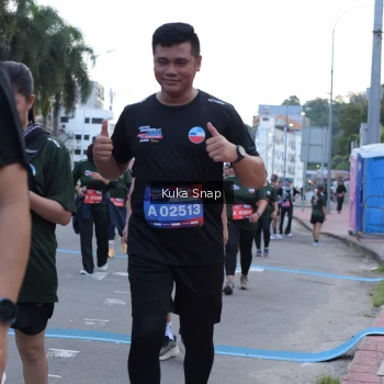 Runner Photo 3802810